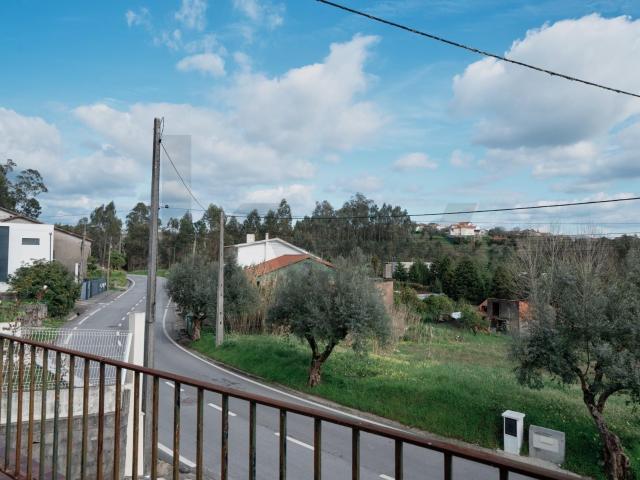 Moradia com terreno para venda em Barcouço – Quinta Branca