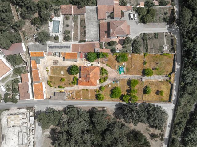 Paraíso dentro da Cidade Moradia com Terreno 3400m2 Quinta das Papoilas – Algueirão Mem Martins