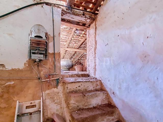 Moradia com terreno 89m² Monchique