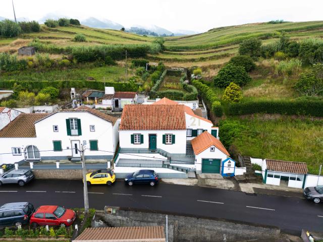 Moradia com Vista Mar Deslumbrante em Santo António Nordestinho – Nordeste, Açores