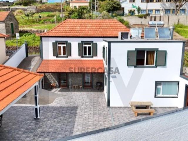 Moradia com vista para a Montanha e Oceano | Calheta, Madeira