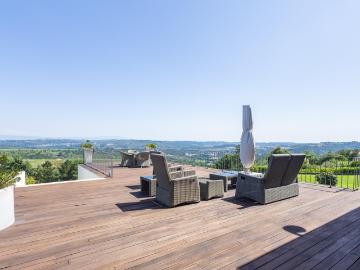 Moradia com vista para Serra da Estrela 526m² Santos Evos