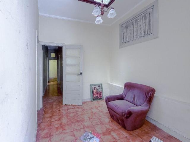 Moradia com anexos para reabilitar junto ao jardim do Morro. 94m² Vilar de andorinho