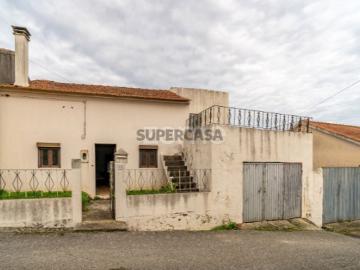 Moradia com Anexos, Terreno e Poço Carvalhal de Azóia | Soure