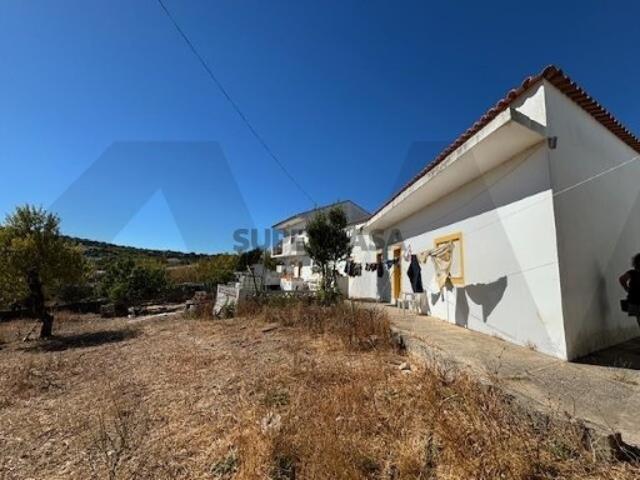 Moradia com áreas independentes Parragil/Loulé Excelente para investimento
