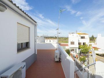 Moradia com duas utilizaçoes independentes Santa Luzia 108m² Santa luzia