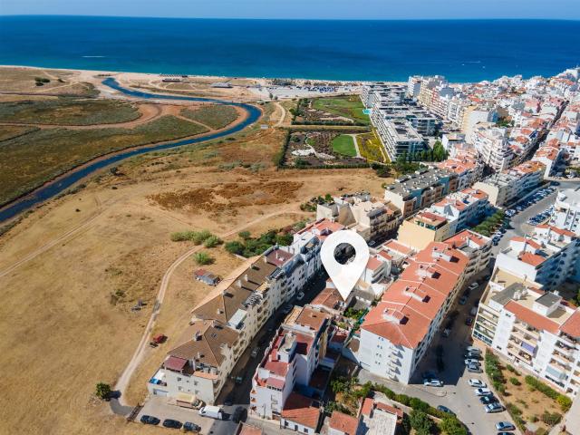 Moradia com elevado potencial em Armação de Pêra 280m² Armação De Pêra