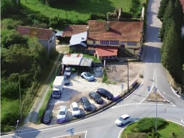Moradia com Espaço Comercial e Terreno para Construção Arcozelo Ponte de Lima