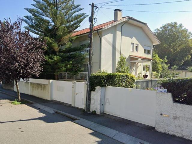 Moradia com jardim na Rua Azenha de Cima, Senhora da Hora