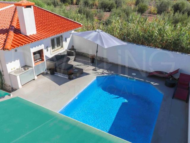 Moradia com piscina na Quinta das Patinhas!