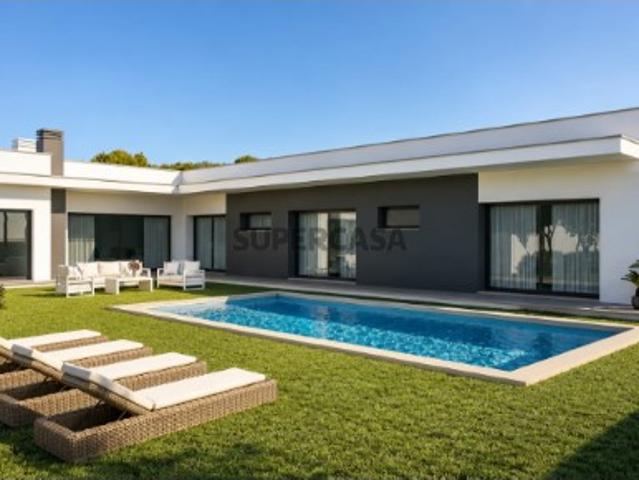 Moradia com piscina a 10 minutos da praia Silver Coast