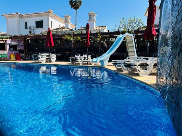 Moradia Com Piscina A Venda, Praia Gale, Algarve 224m² Albufeira e Olhos de Água