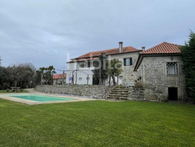 Quinta com moradia V8 com piscina em Barcelos