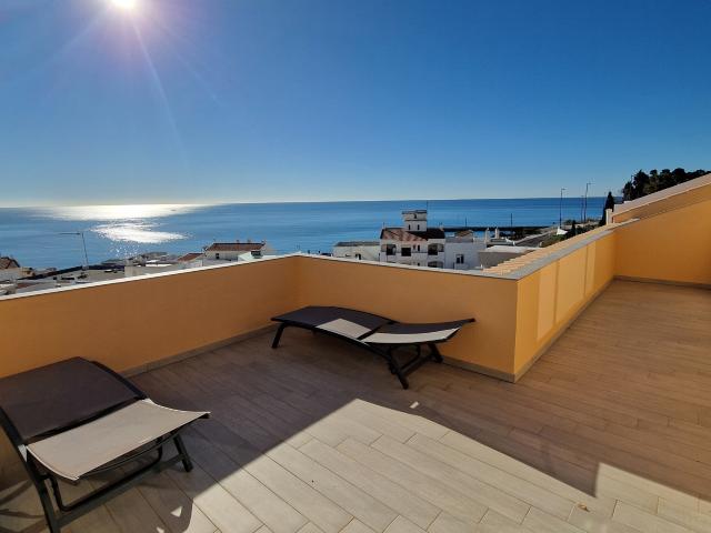 Moradia com piscina e fantástica vista de Mar no centro de Albufeira