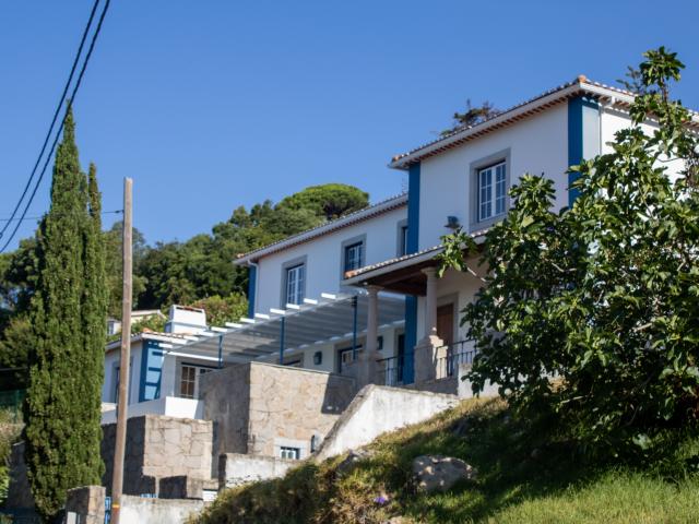Moradia com piscina e jardim para arrendamento na Malveira da Serra em Cascais