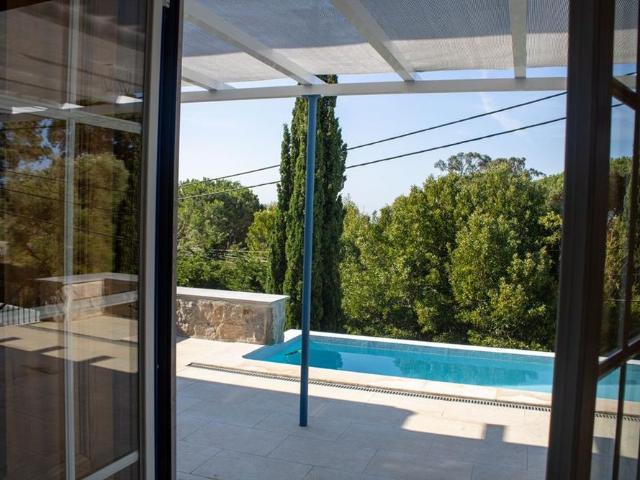 Moradia com piscina e jardim para arrendamento na Malveira da Serra em Cascais