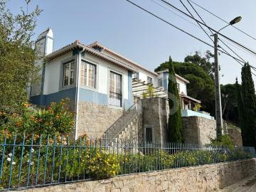 Moradia com piscina e jardim para arrendamento sem móveis na Malveira da Serra