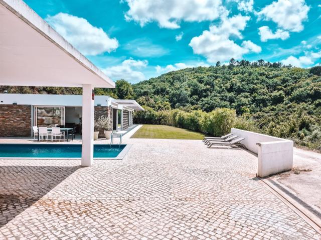 Moradia com piscina e vista panorâmica perto da Nazaré 136m² Cela