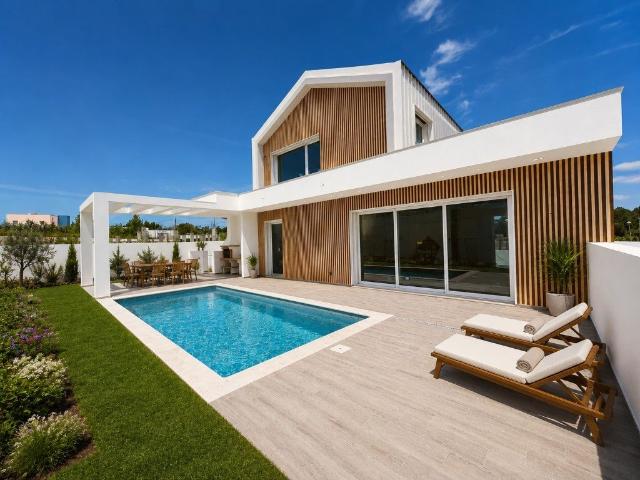 Moradia com piscina em Obidos 158m² Óbidos Santa Maria