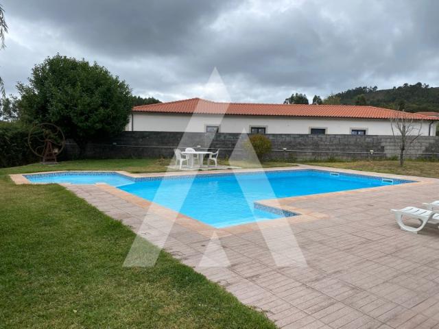 Moradia com Piscina em Refoios do Lima Ponte de Lima