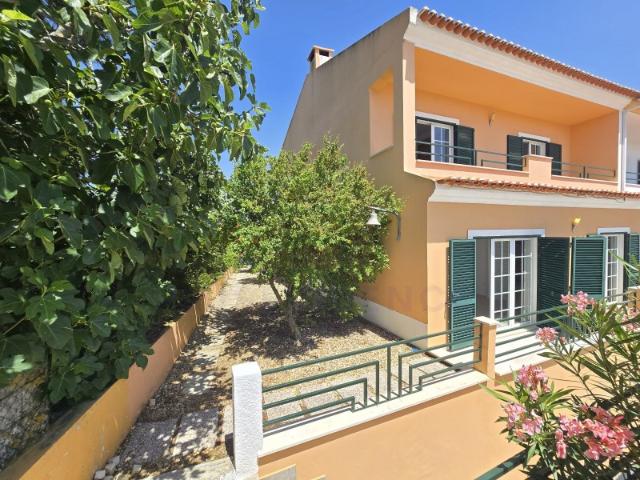 Moradia com piscina em Setubal