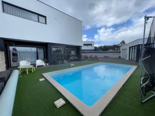 Moradia com piscina