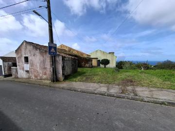 Moradia com Projeto de Ampliação | Candelária, Ponta Delgada