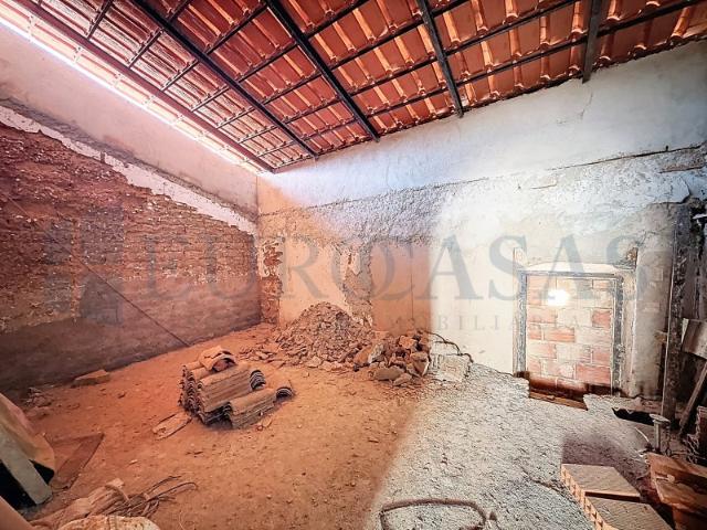 Moradia com quintal em Safara, Moura, Beja
