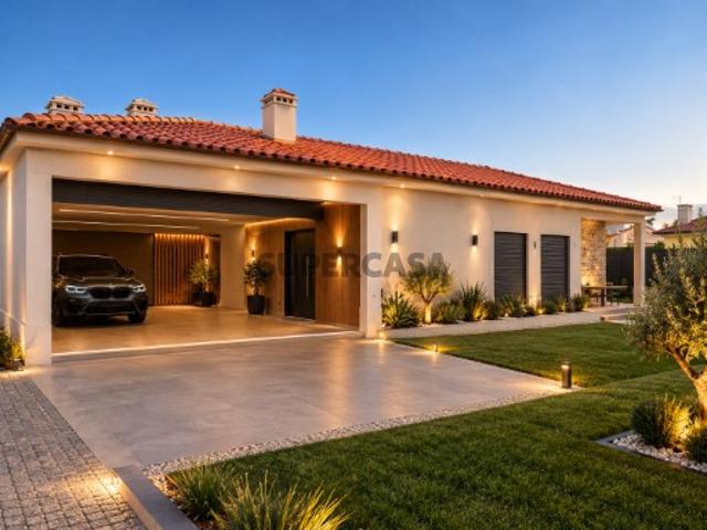 Moradia Contemporânea c/piscina Foros de Salvaterra 750.000€