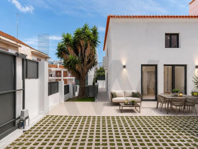 Moradia Contemporânea | A poucos minutos de Lisboa. A anos luz da rotina de um apartamento