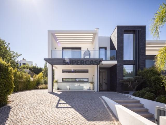 Moradia contemporânea de 3 quartos em Almancil com piscina privativa nova