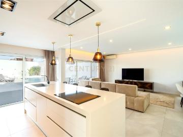 Moradia Contemporânea de 5 quartos | Zona Premium Monteneg. 150m² Montenegro