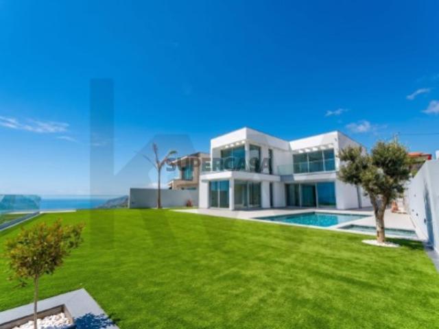 Moradia Contemporânea de Luxo com Vista Mar Definitiva | Ponta do Sol |Madeira