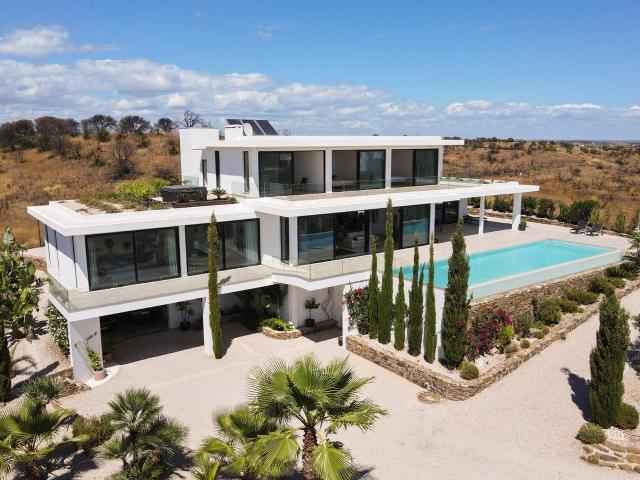 Moradia Contemporânea em Monte Rei 329m² Vila Nova De Cacela