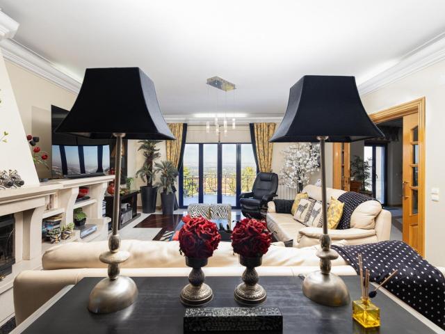 Moradia Contemporânea Elegante em Palmela: Luxo, Natureza e. 700m² Palmela