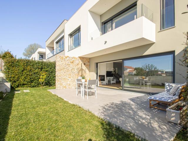 Moradia Contemporânea T3 com 205 m2, em São João das Lampas Sintra