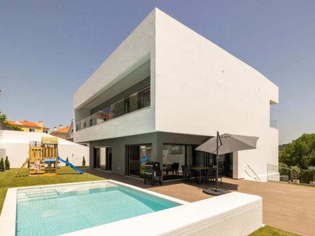 Moradia contemporânea T4 com piscina 153m² Paco de Arcos