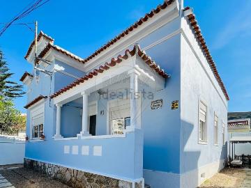 Moradia, Costa de Caparica