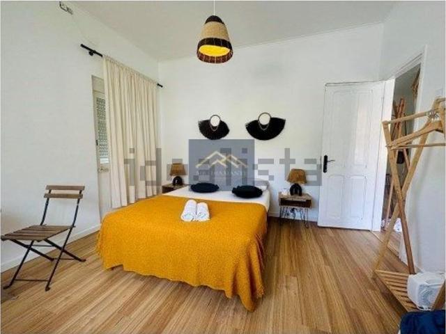 Moradia, Costa de Caparica