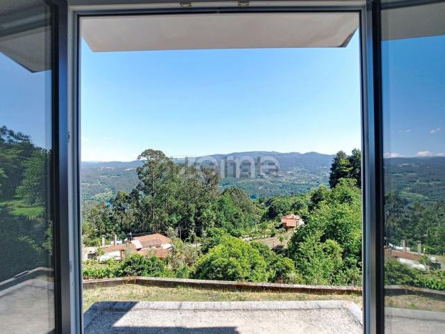 Moradia, Couto de Esteves