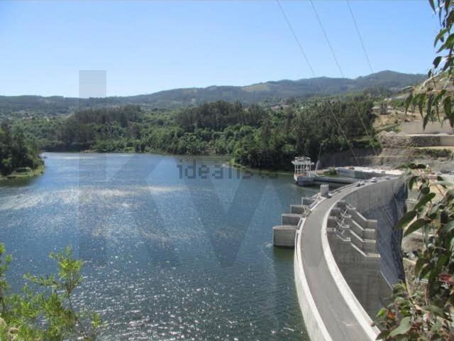 Moradia, Couto de Esteves