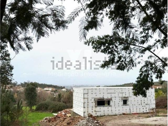 Moradia, Covas e Vila Nova de Oliveirinha