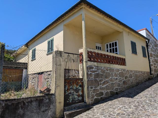 Moradia, Creixomil e Mariz