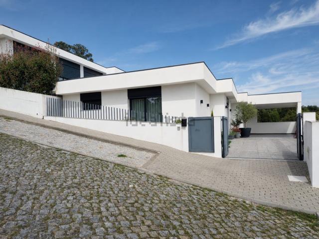Moradia, Cristelo
