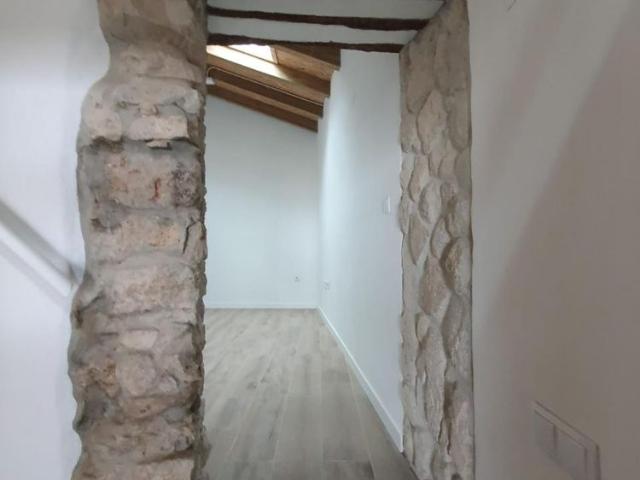 Moradia duplex totalmente reabilitada