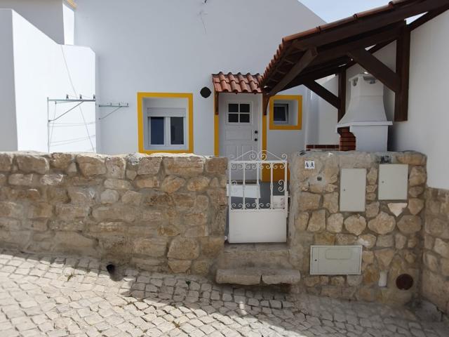 Moradia duplex totalmente reabilitada