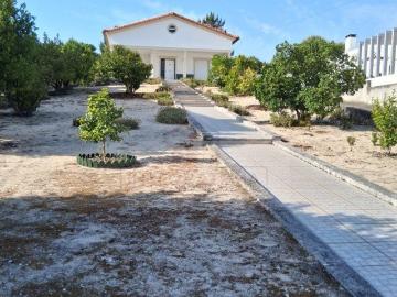 Moradia de arquitetura tradicional portuguesa 0m² Nazaré