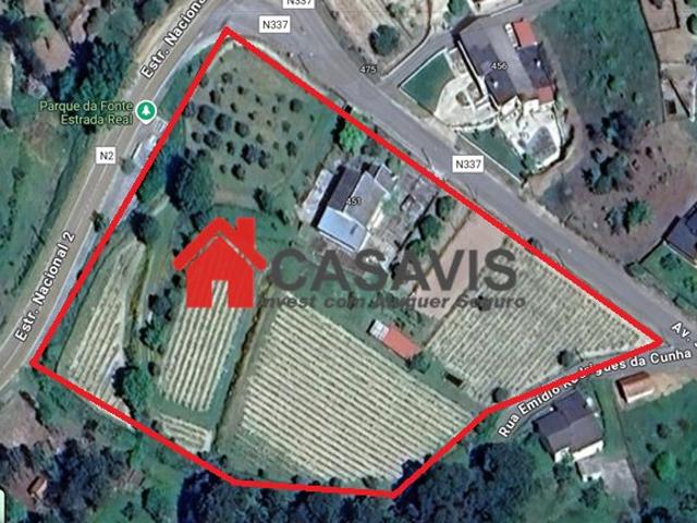 Moradia de campo com Quinta ampla em Parada de Gonta