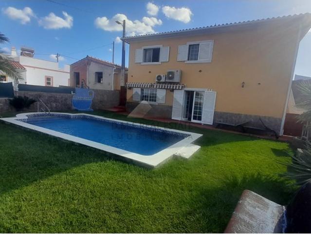 Moradia de Campo T3+1 com Piscina e Conforto no Coração da Serra Algarvia