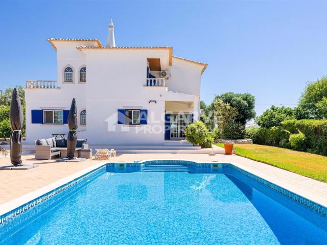 Moradia de Campo T3 Isolada com Piscina Privada e Vista de C. 184m² Loulé São Clemente